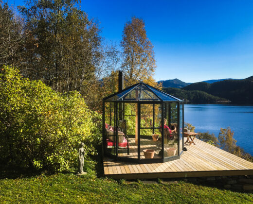 Oval-drivhus-orangeri-med-glass-OVALJA-uteluksus